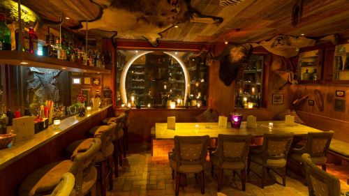 Eventlocation Roland Koch Lodge African Bar & Wine Cellar